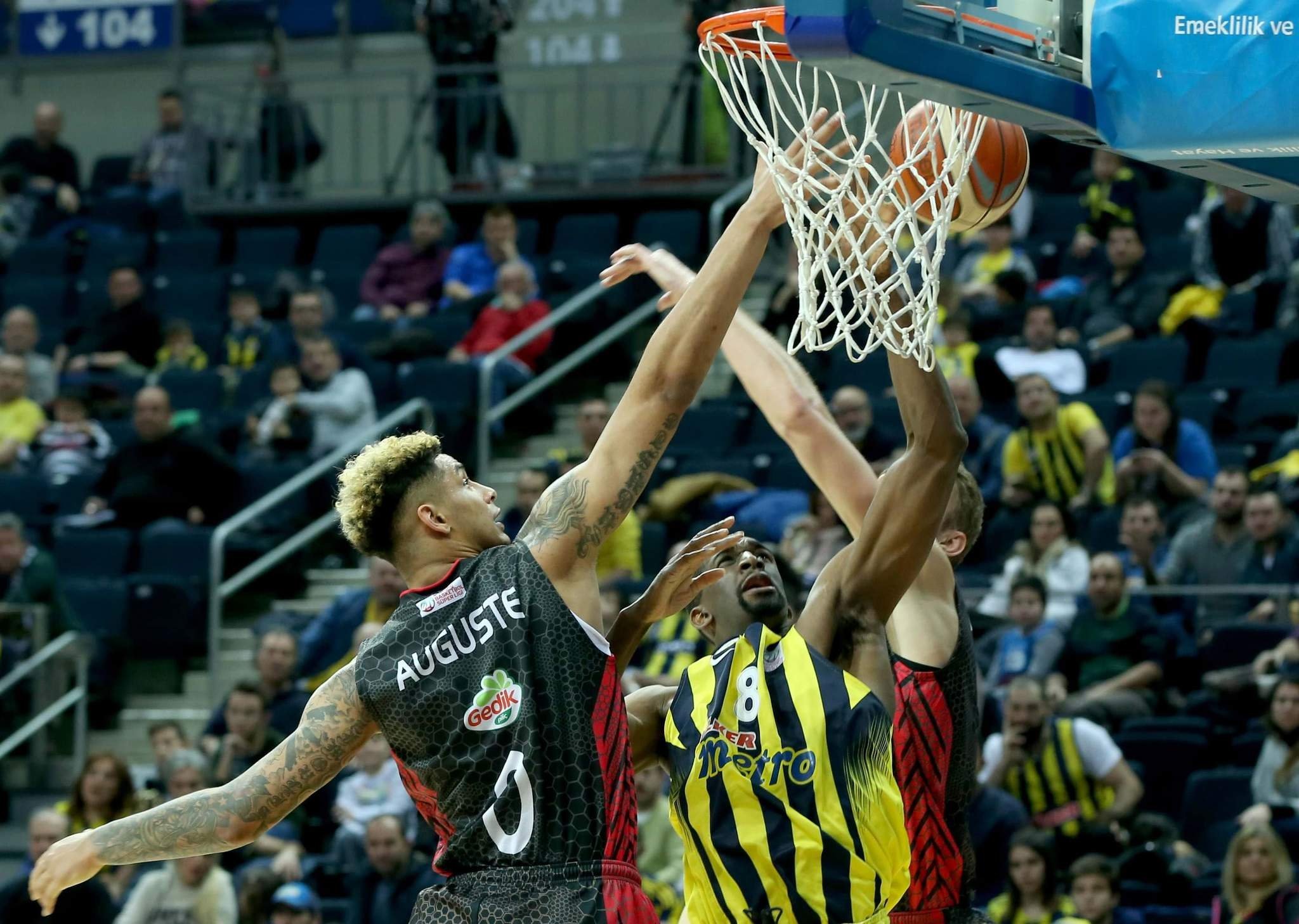 Fenerbahçe’de ayrılık şoku