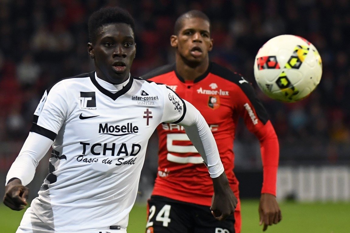 Fenerbahçe İsmaila Sarr’ın peşinde