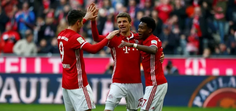 Bayern Münih, Hamburg'a gol oldu yağdı