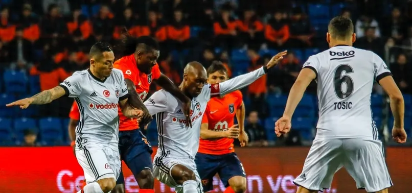 Başakşehir'de ilk yarı bitti koridor karıştı