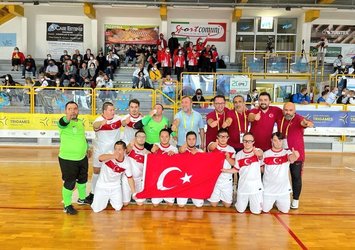 Oktay Down Futsal Milli Takımı'nı kutladı!