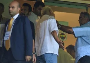 Fenerbahçe protokol tribününde ortalık karıştı