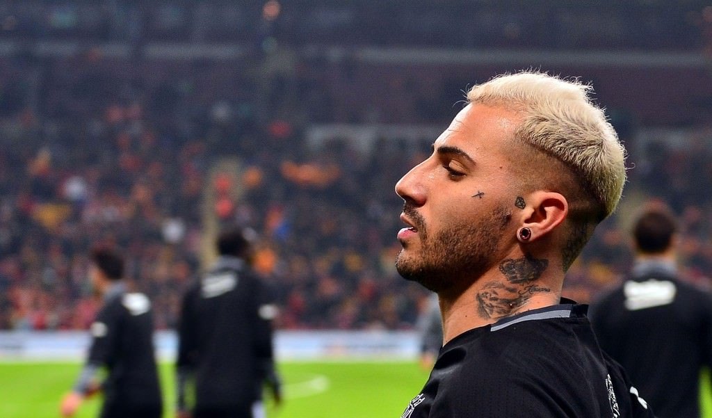 Galatasaray-Beşiktaş karşılaşmasından kareler