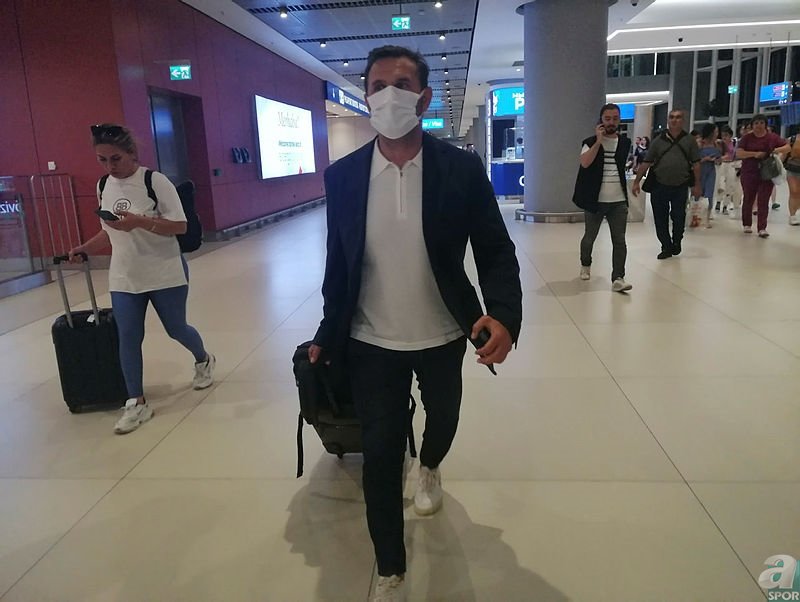GALATASARAY HABERLERİ: Okan Buruk’tan transfer kararı! 4 futbolcu birden...
