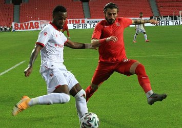 Samsun 3 puanı 3 golle aldı