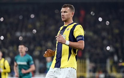 Fenerbahçeli Edin Dzeko’ya milli davet!