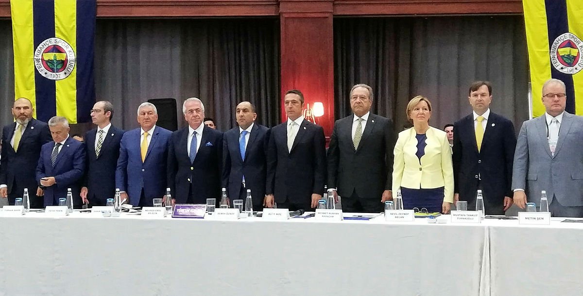 Fenerbahçe Yüksek Divan Kurulu toplantısı başladı