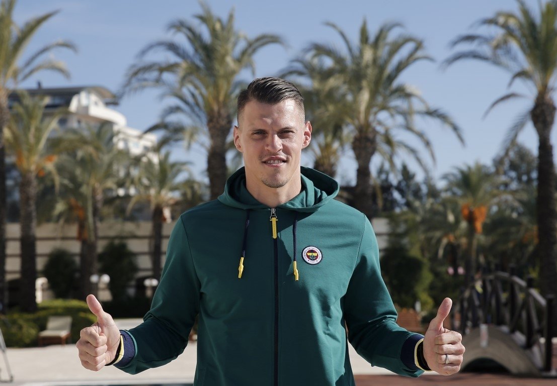 Fenerbahçe’ye Skrtel piyangosu!