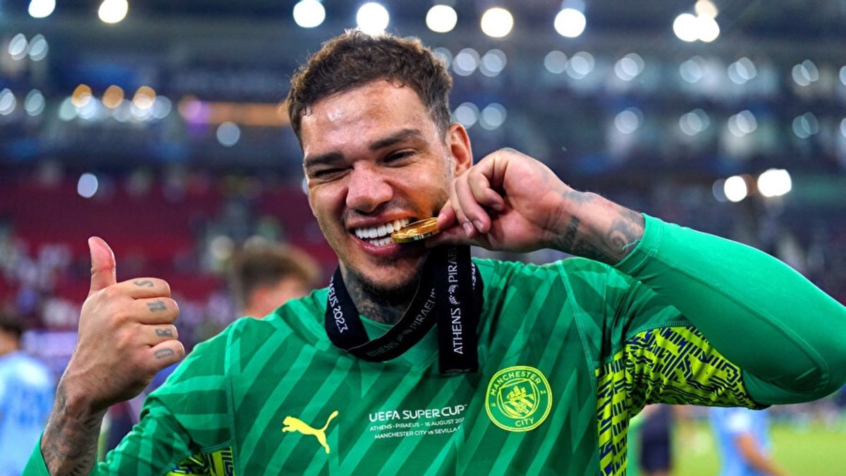 TRANSFER HABERİ | G.Saray Ederson için kesenin ağzını açtı! Rekoru kırmaya hazırlanıyor! TRANSFER HABERİ | G.Saray Ederson için kesenin ağzını açtı! Rekoru kırmaya hazırlanıyor!