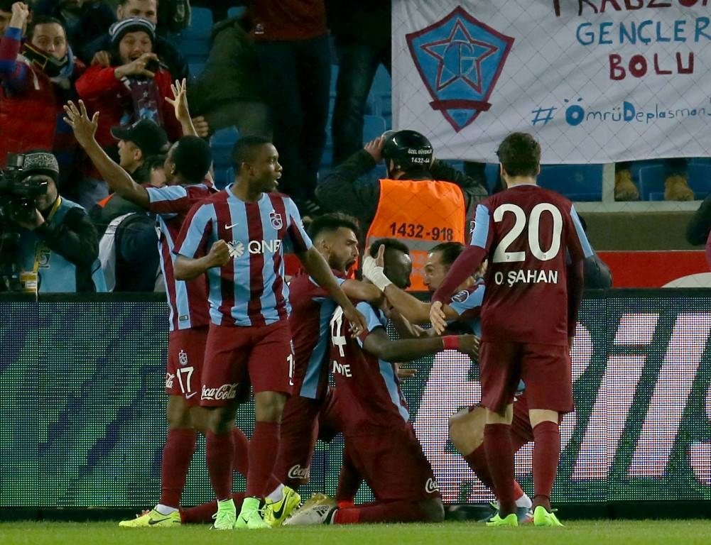 Trabzonspor-Galatasaray karşılaşmasından kareler