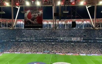 Beşiktaş taraftarları Filistin’i unutmadı