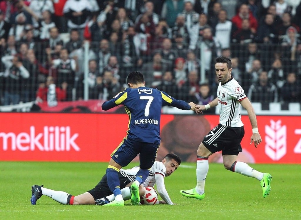 Beşiktaş-Fenerbahçe karşılaşmasından kareler