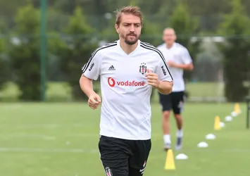 Caner'den beklenmedik karar! F.Bahçe derken...