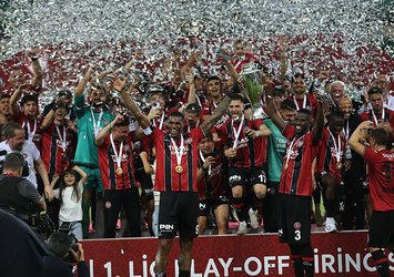 Fatih Karagümrük yeniden Süper Lig'de!
