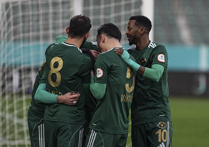 Erokspor maç fazlasıyla lider!