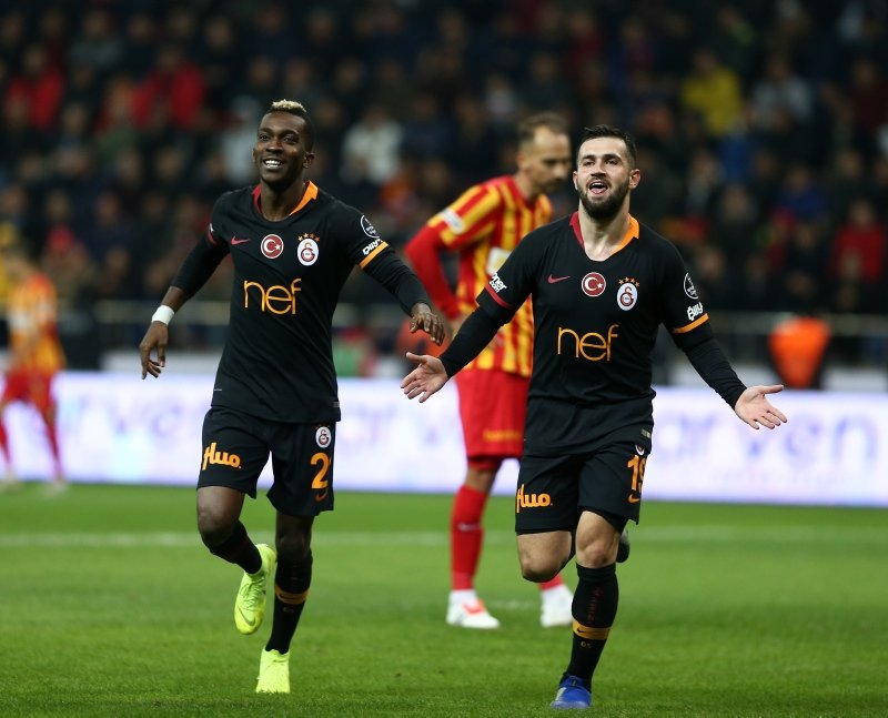 Ömer Bayram’dan harika performans!