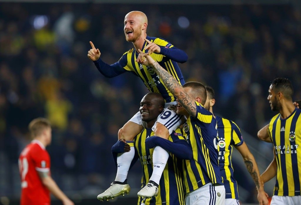 Fenerbahçe - Zorya Luhansk maçından kareler