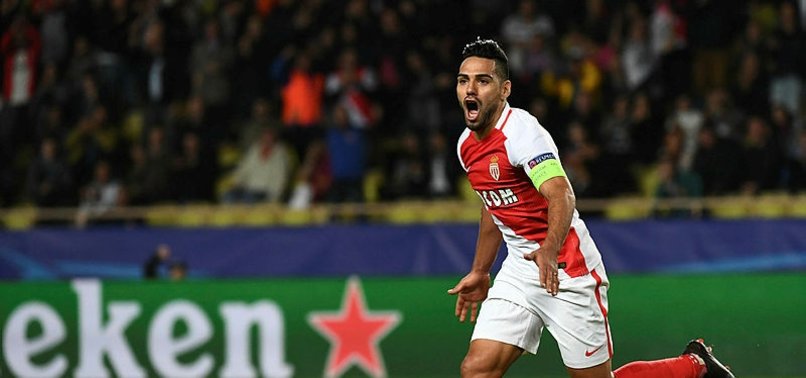 Radamel Falcao kadroya alındı! Galatasaray transfer haberleri