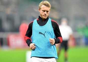 F.Bahçe'den Kjaer bombası! Emre Belözoğlu bizzat görüştü