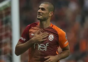 Eren Derdiyok'un yıldızı parlıyor