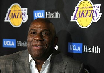 Lakers'ın başkanı Magic Johnson istifa etti