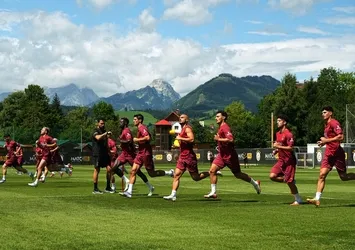 Galatasaray hazırlıklarını sürdürdü