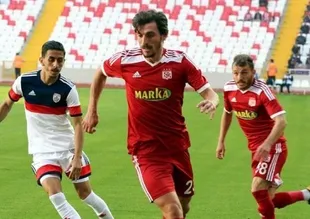 Yeni hocasıyla Sivas'tan ilk galibiyet!