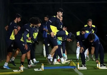 Fenerbahçe eksik çalıştı