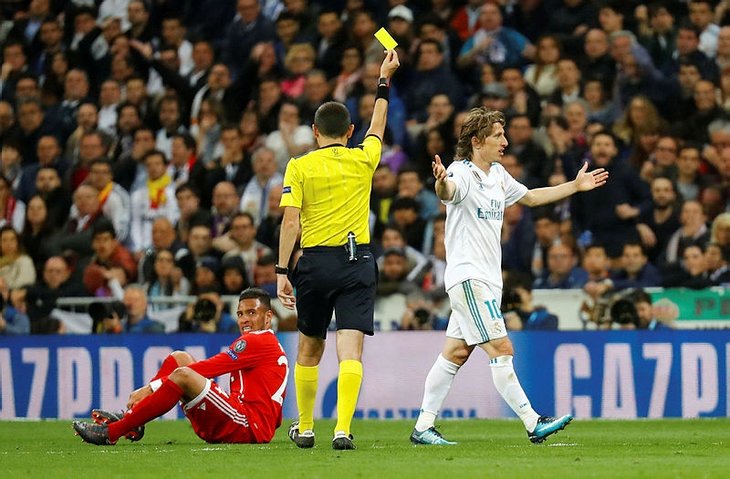 Cüneyt Ãakırın kararı olay oldu