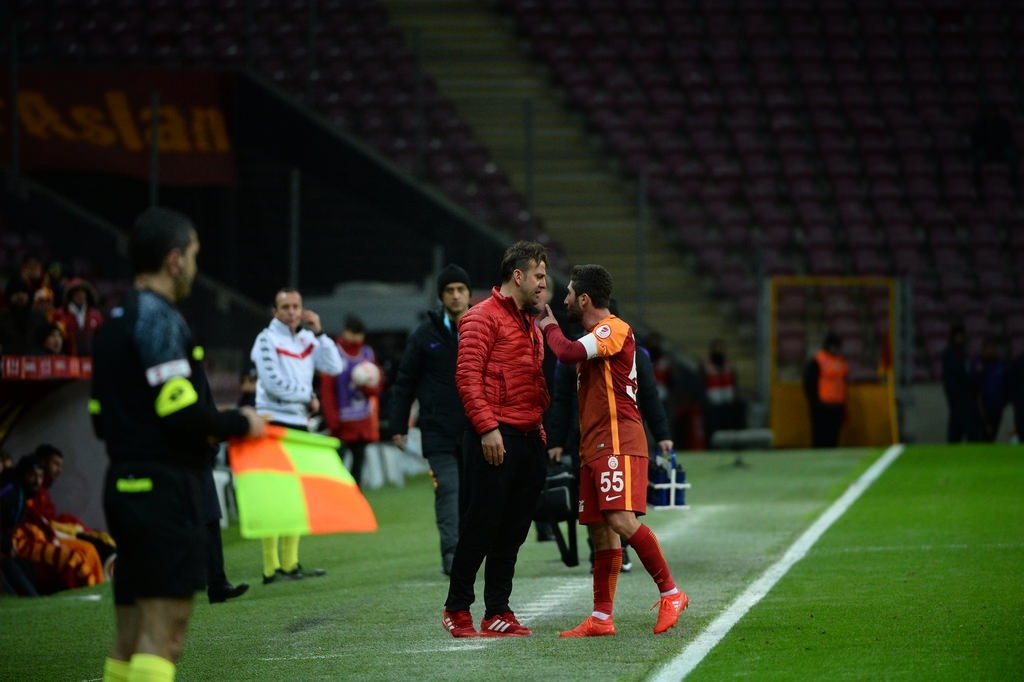 Sabri tehditler savurdu