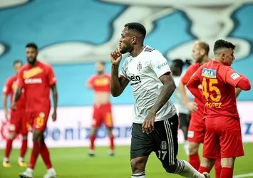 Cyle Larin: Bazen hakemlere kızıyorum