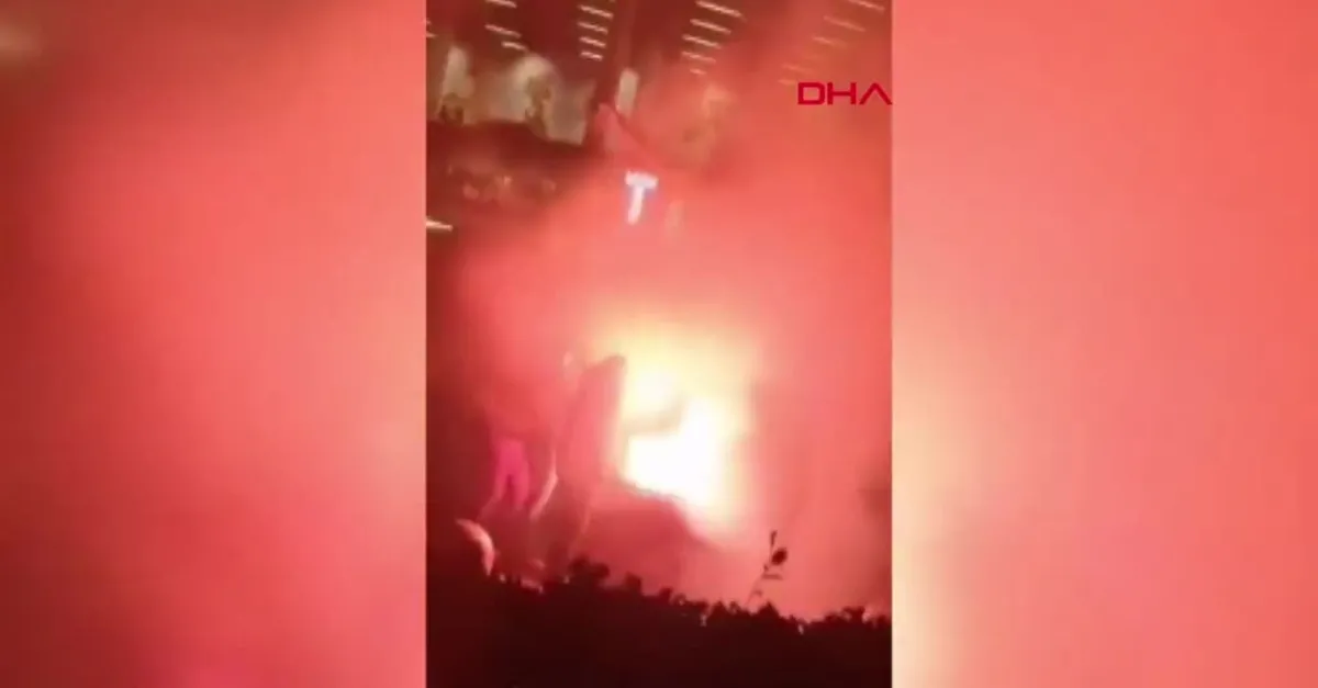 Ibrahimovic'in heykelini ateşe verdiler!