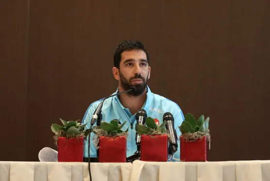 Arda Turan, Galatasaray'a gelmek istiyor
