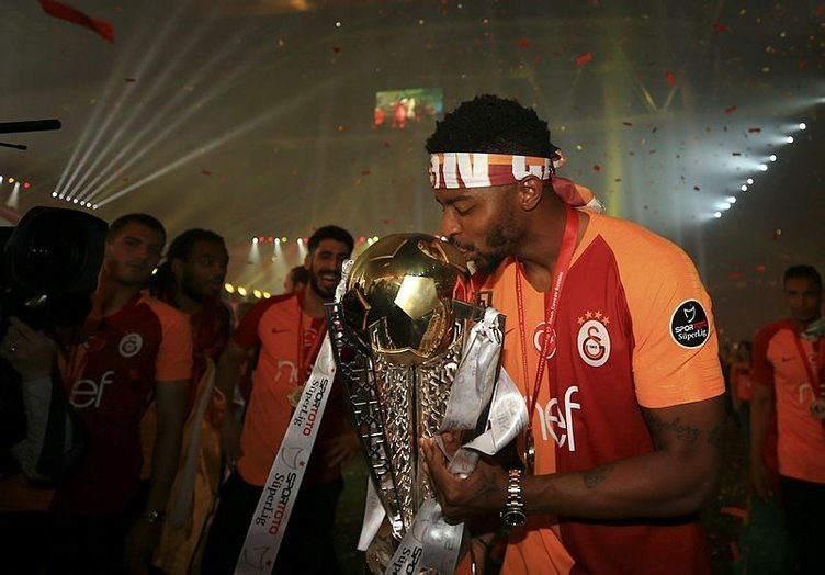 Galatasaray’da ilk imza Ryan Donk’tan