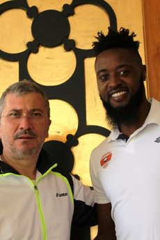 Kaleci Itandje Adanaspor'da