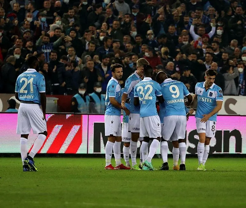Trabzonspor 3-0 Gaziantep FK (MAÇ SONUCU-ÖZET) | Fırtına sahasında esti! Seri 25 maça çıktı - 6