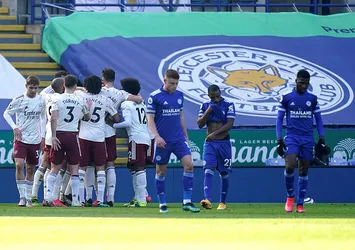 Arsenal geriden gelerek kazandı!