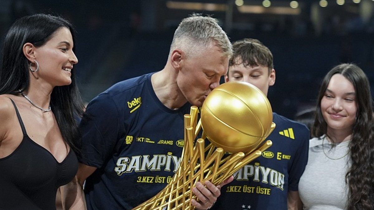 Jasikevicius'tan şampiyonluk açıklaması: Türk basketbolu için güzel bir durum var