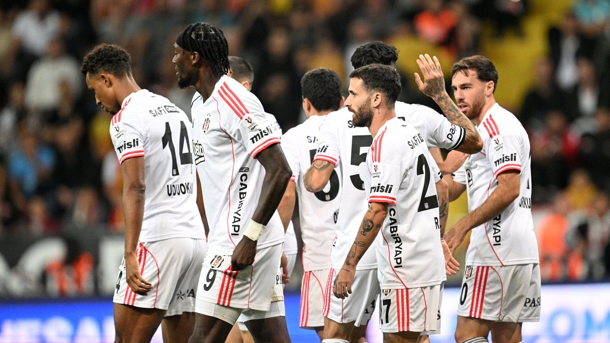 Kayserispor 0-4 Beşiktaş (MAÇ SONUCU-ÖZET) Rafa Silva Kayseri'de şov yaptı Beşiktaş rahat kazandı! Kayserispor 0-4 Beşiktaş (MAÇ SONUCU-ÖZET) Rafa Silva Kayseri'de şov yaptı Beşiktaş rahat kazandı!