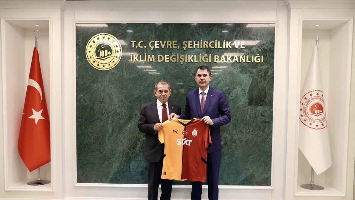 Bakan Kurum Dursun Özbek'i kabul etti