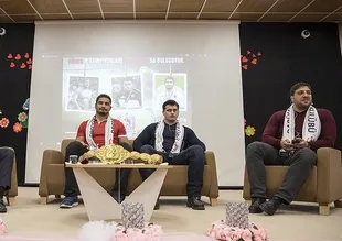 Şampiyon güreşçiler öğrencilerle buluştu