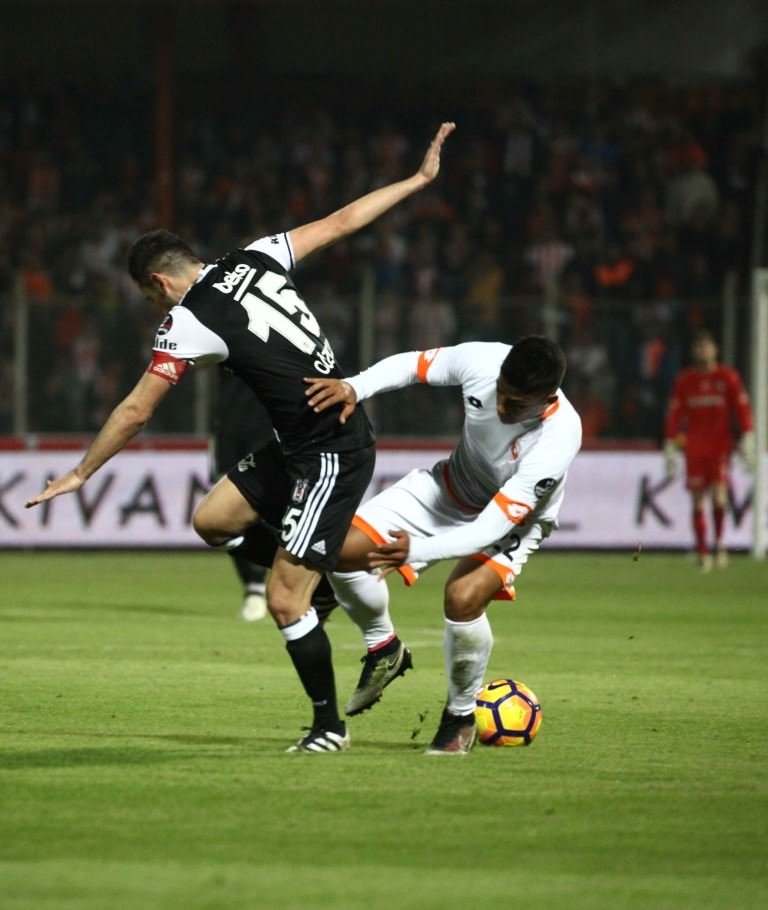 Beşiktaş’ta Benfica maçı için tarihi prim