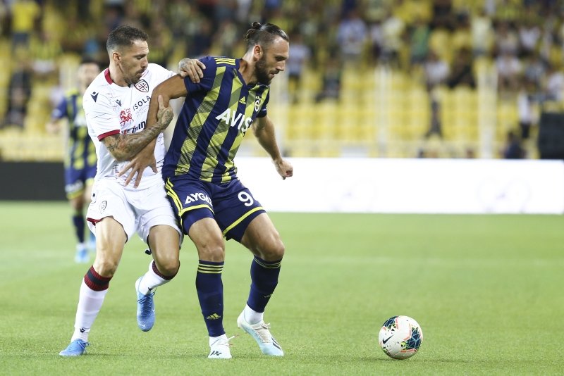Emre Belözoğlu’ndan Ozan’a fırça!