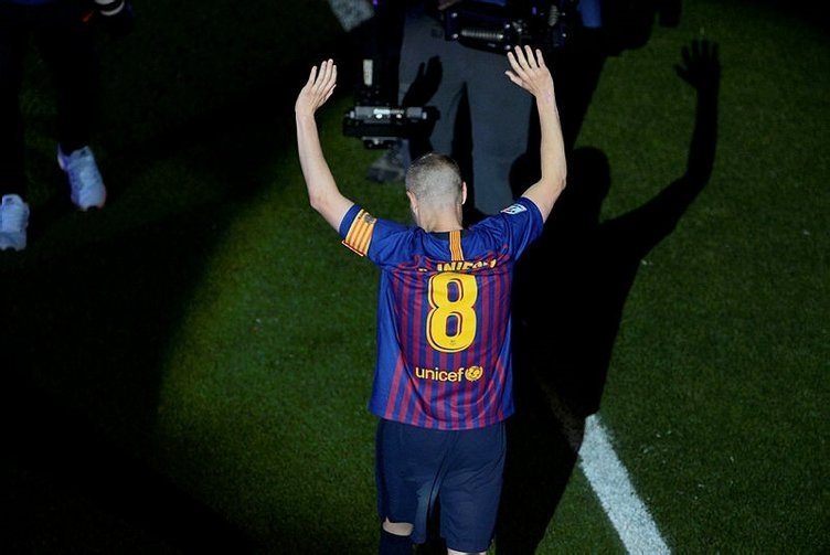 Iniesta, Barcelona’ya veda etti