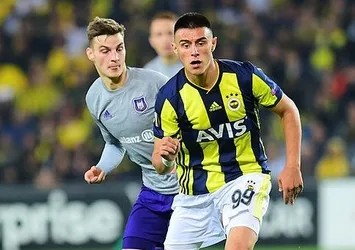 Lazio Eljif Elmas'ta ısrarcı
