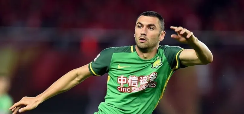 Beşiktaş Burak Yılmaz'ın peşinde