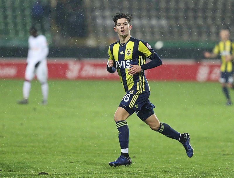 Fenerbahçe’de 5 isim kampa götürülmedi!