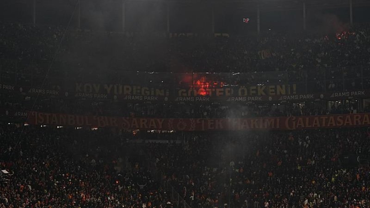 İstanbul Valisi Davut Gül: 71 kişi hakkında işlem yapıldı! İstanbul Valisi Davut Gül: 71 kişi hakkında işlem yapıldı!