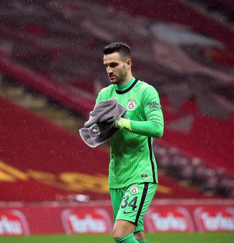 Son dakika Galatasaray transfer haberleri: Okan Kocuk resmen Giresunspor'da - 1
