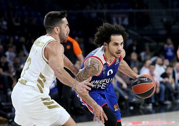 Anadolu Efes'ten tarihi zafer!